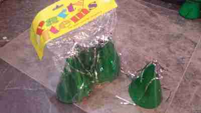 12 GREEN Foil Party Hats Colourful and Cheerful CR106