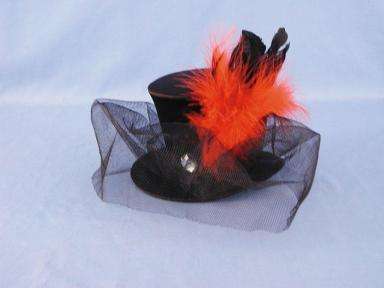 Mini Hat w Veil Feathers 784771