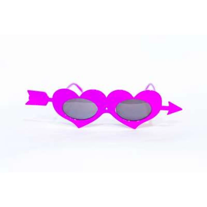 Party Glasses Heart with Arrow - Image 1