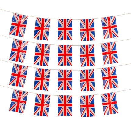 G.B Bunting -20 Flags 31x20cm/10m